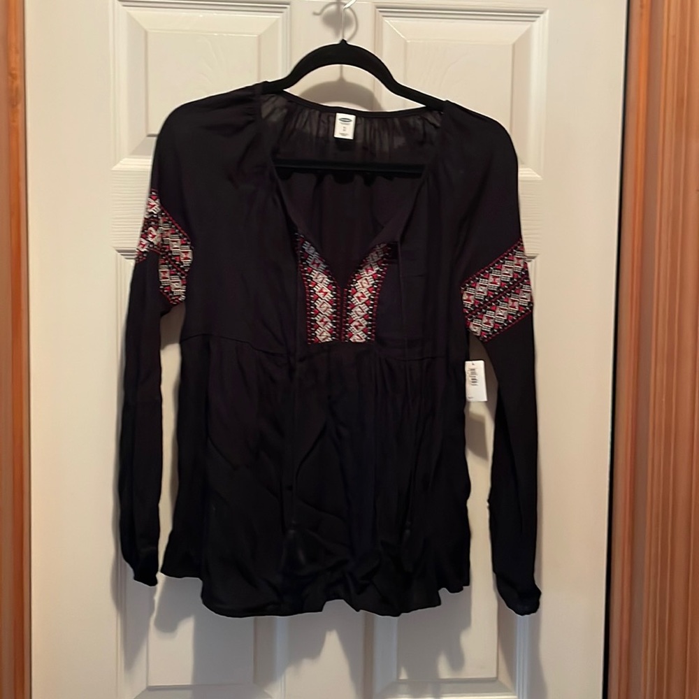 Old Navy blouse, women’s size small, new with tags